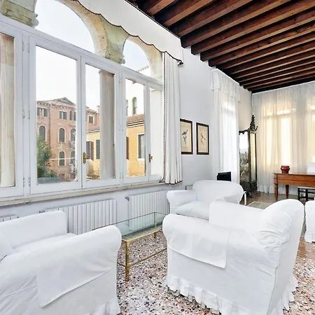 Palazzo Nani Bernardo - My Extra Βενετία