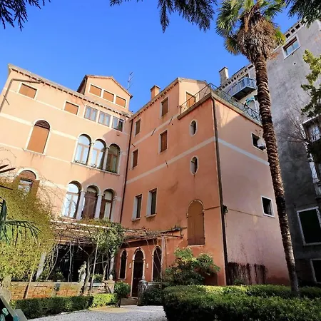 Apartment Palazzo Nani Bernardo - My Extra Venedig
